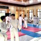 Personel Polres Rote Ndao Melaksanakan Ujian Beladiri Sebagai Syarat Kenaikan Pangkat TMT 01 Juli 2025 (Minggu 11/5/2025) | Foto: Dok. Polres Rote Ndao