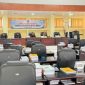 Bupati Rote Ndao Paulus Henuk, SH, Ketua DPRD Alfred Saudila, A.Md, Sekretaris Daerah Drs. Jonas M. Selly, MM dan para Wakil Ketua DPRD Denyson Moy, ST pada Pembukaan Sidang II DPRD Kabupaten Rote Ndao, Senin (14/07/2025) | Foto: Bidkom_DKISP Rote Ndao
