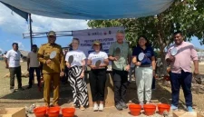 Acara Peletakan Batu Pertama Pembangunan Sarana Air Bersih Program Rote Malole Water di Dusun Adek Desa Oelolot Kecamatan Rote Barat | Foto: DKSIP_rotendao