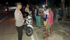 Kegiatan preventif yang dilaksanakan oleh Aipda Marthen Dae Panie.,S.H bersama Brigpol Riman Panie dan Bripda Imam Sofyan | Foto: Dok. Humas Polres Rote Ndao