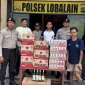Personel Polsek Lobalain Mengamankan Minuman Alkohol Tanpa Ijin Edar, Selasa (04/11/2025) | FOTO/humaspolresrotendao