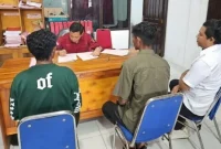 Penyerahan Tersangka Tindak Pidana Pengeroyokan Oleh Unut Reskrim Polsek Rote Barat Laut, Rabu (25/02/2026). ROOL/Ho-PolresRoteNdao