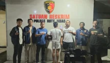 Personel Polres Rote Ndao Mengamankan Terduga Pelaku Percobaan Pencurian, Jumat (06/03/2026). FOTO: ROOL/Ho-humasPolresRoteNdao