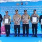 Penyerahan Piagam Penghargaan Bagi Personel Polres Rote Ndao dan Personel Brimob Kompi III Batalyon A Pelopor Polda NTT Selasa (07/04/2026). FOTO: ROOL/Ho-hmspolresrnd
