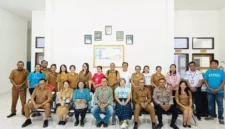 Foto bersama Perangkat Daerah dan Yayasan ARUNGI | ROOL/Ho-PPID Utama_DKISP Kab. Rote Ndao
